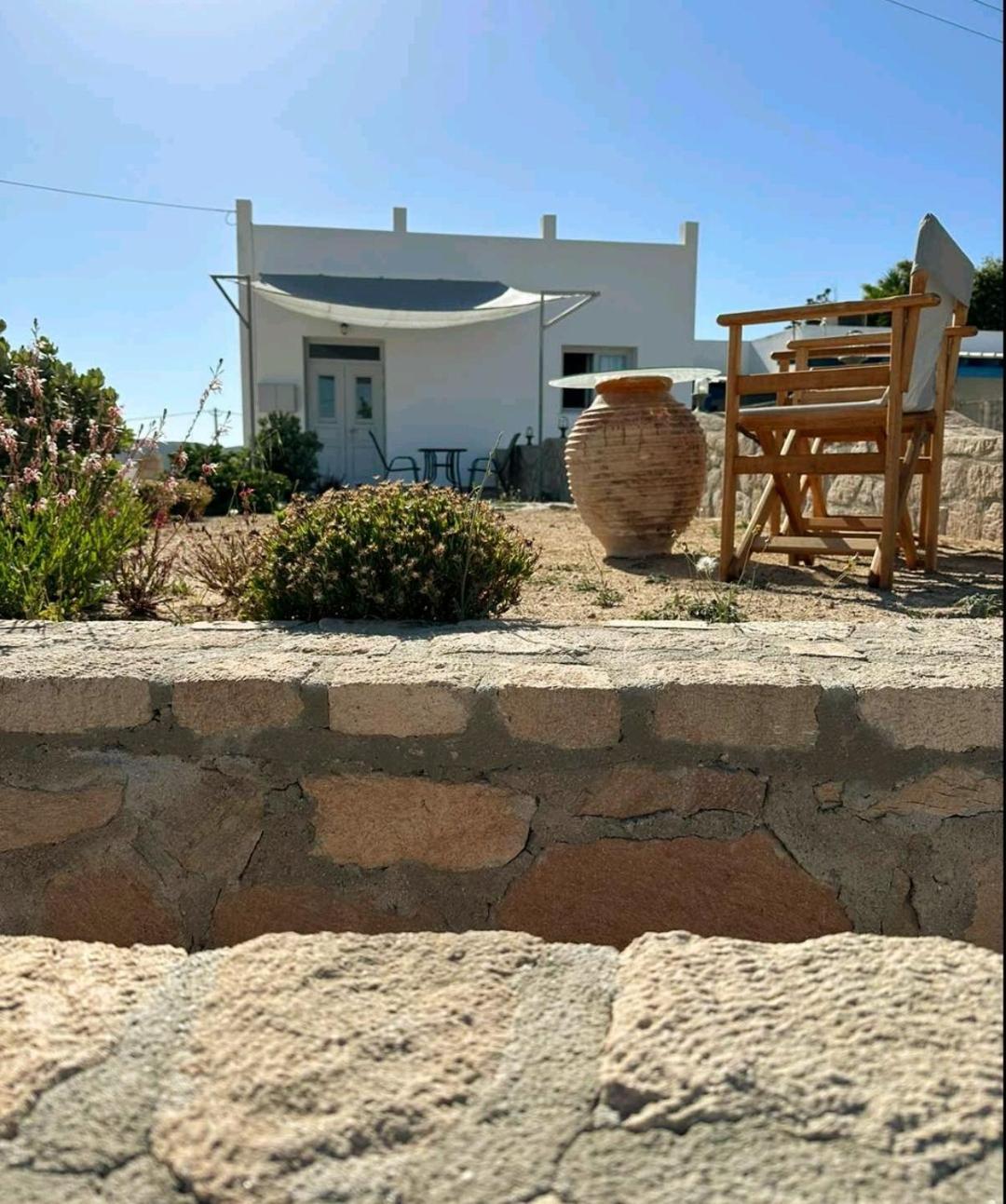 Sea, Sunset & Garden View Parasporos Houses, Milos Adámasz Kültér fotó